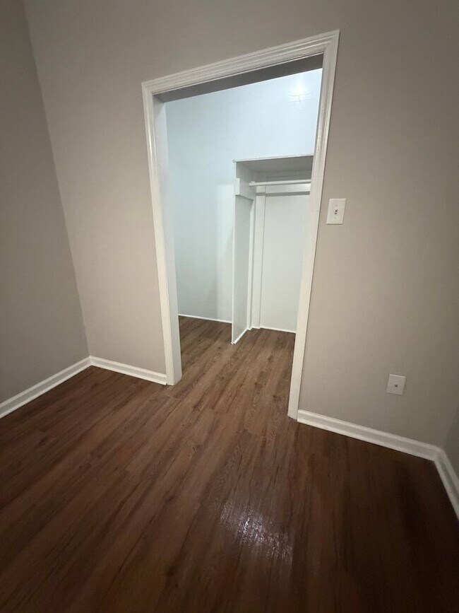 9 Sunset Ave Unit 9 Sunset - Apartment