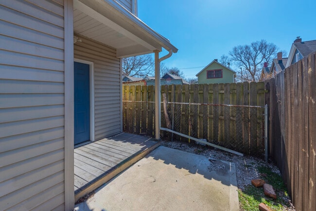 side porch - 3117 Hancock Ave