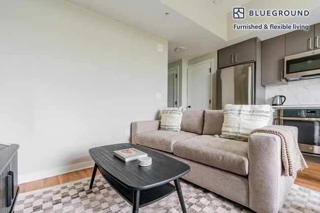 Photo - 3275 Washington Blvd Unidad FL6-ID1092