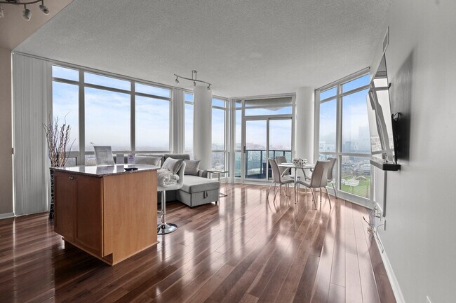 Photo - 231 Fort York Blvd Unit SI ID1347382P