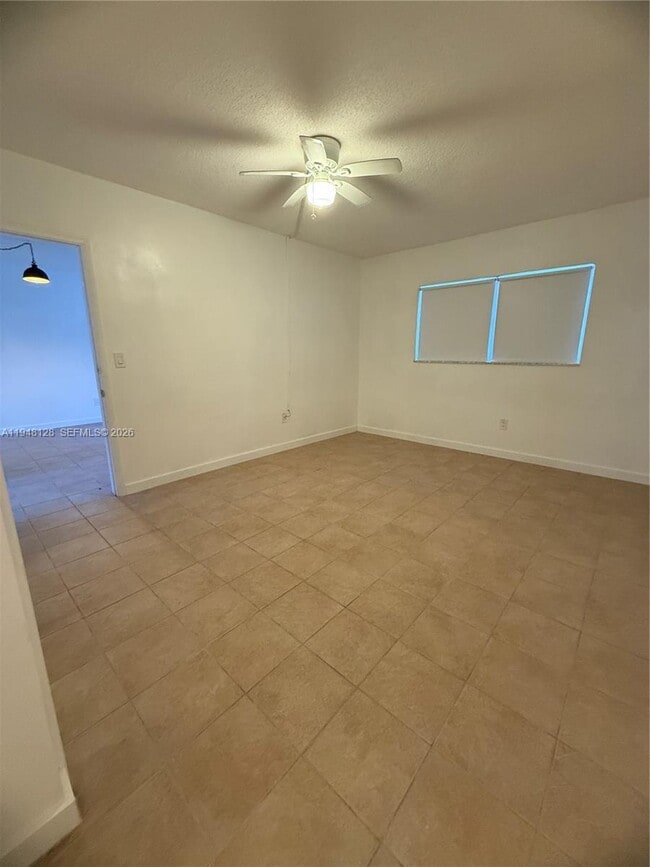 Photo - 2820 NE 201st Terrace Unit F105