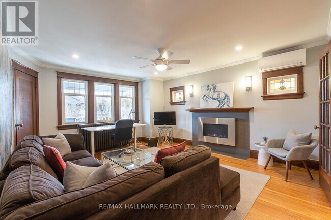 Photo - 27 Hammersmith Ave Unité B (Upper)