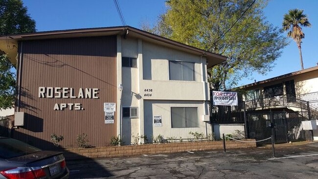 Building Photo - $1000 REBATE!SPACIOUS 2BR/1BA Unit with pr... Rental