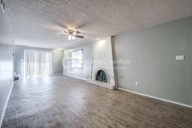 Photo - 5332 Kenosha Ave