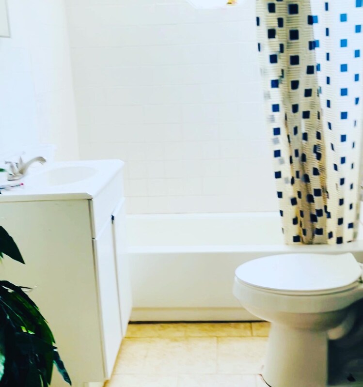 Photo - 2121 Tilden St