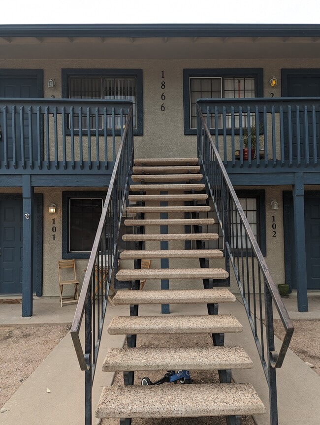 1866 S Monterey Dr Unidad 201