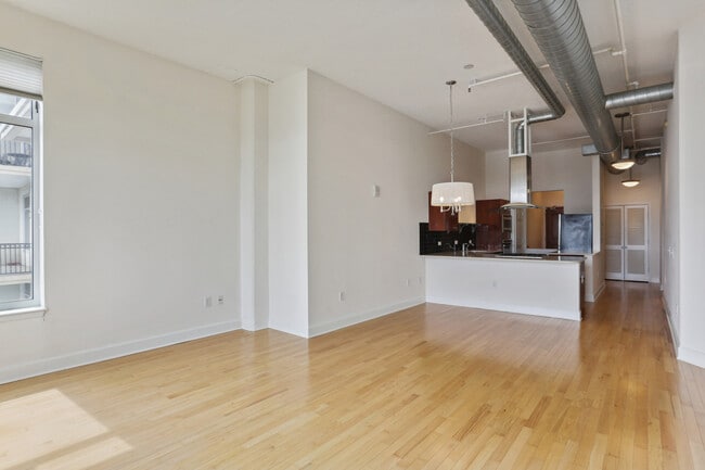 Photo - 3820 Roswell Rd NE