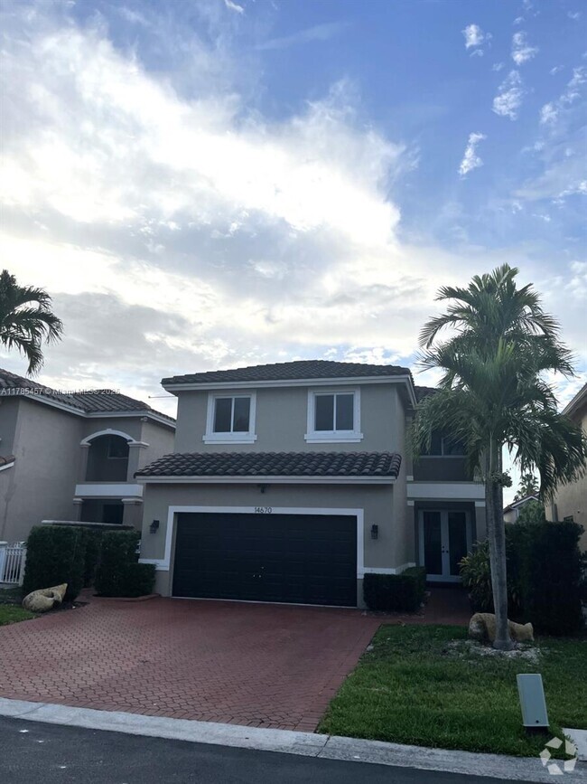 Building Photo - 14670 SW 132nd Ct Rental