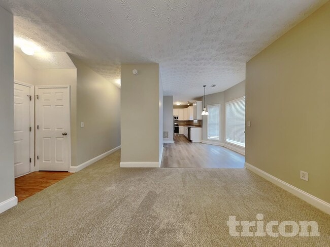 Photo - 417 Carrie Ct