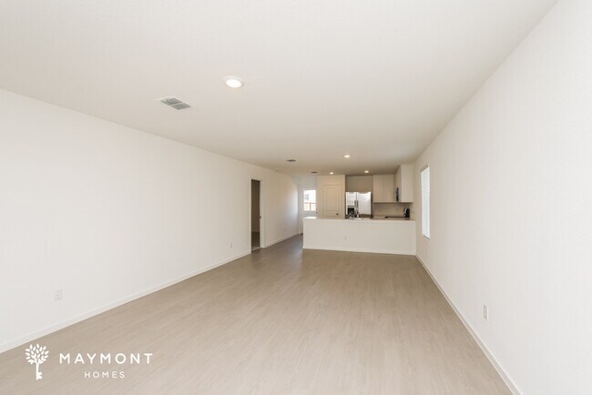 Photo - 1263 Maple St