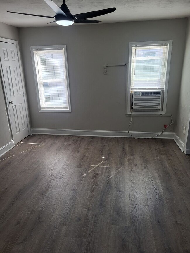 Photo - Hayes905 Unit #2