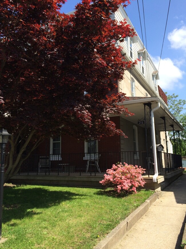 Photo - 216 Rochelle Ave Unidad Rochelle - 2nd Floor