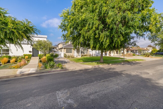 Photo - 1732 S Carmelina Ave