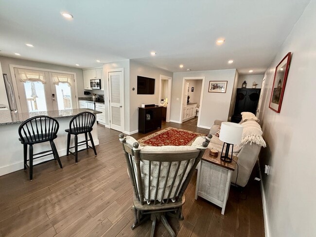 Photo - 24 S Main St