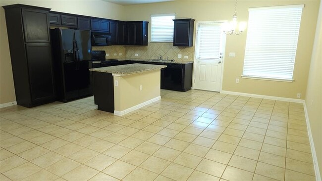 Photo - 617 Katmai Cir