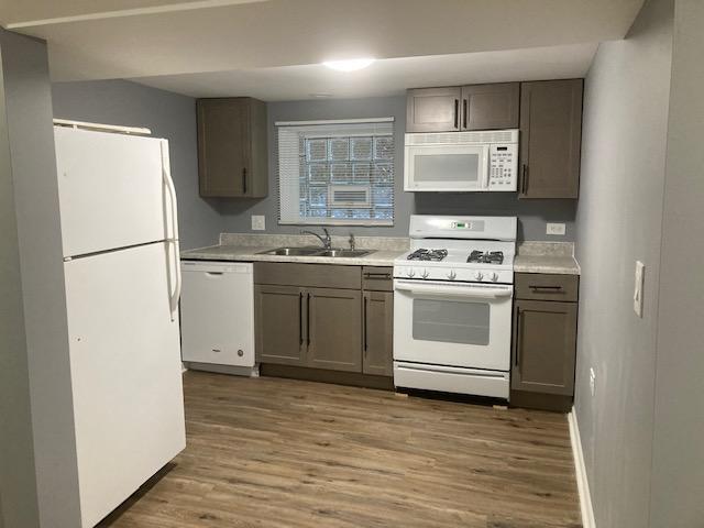 Building Photo - 6142 S Artesian Ave Rental