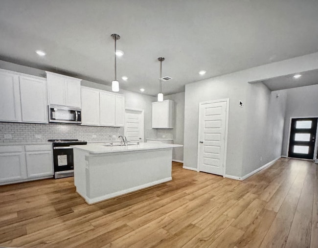 Photo - 18516 Amber Pine Ct