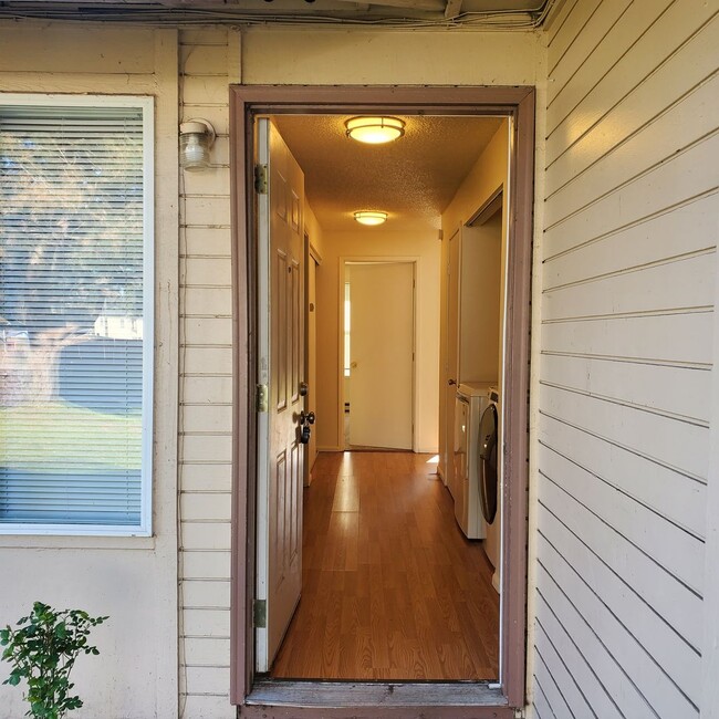 Photo - 3 bdrm, 1 bath, attached garage, $1795 Rent