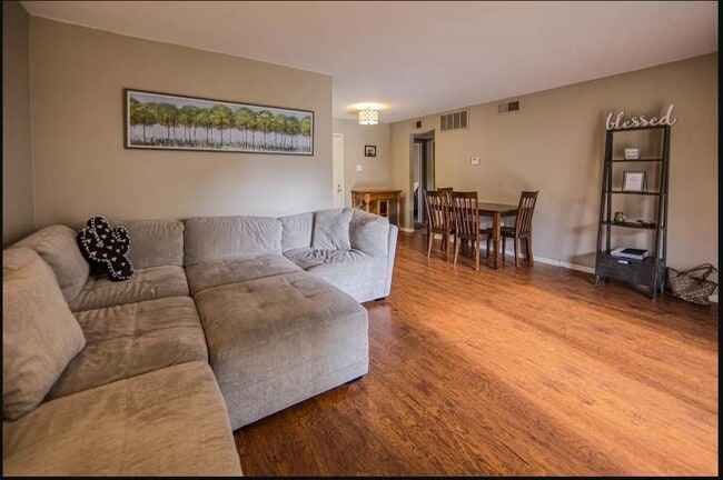 Photo - 6774 Enchanted Oak Pl Unit 3