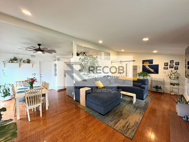 Photo - 3452 Lockwood Dr