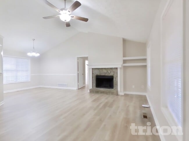 Photo - 128 Cliff Ct