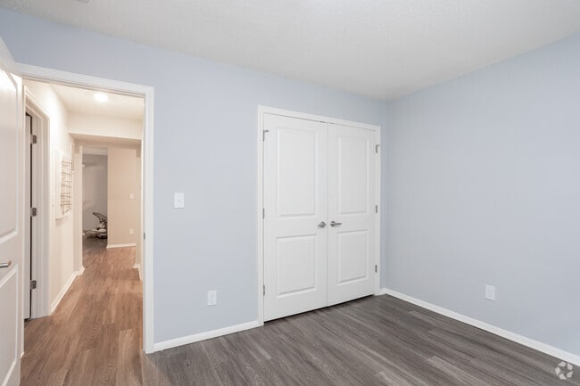 2BR, 1BA - 880SF - Bedroom
