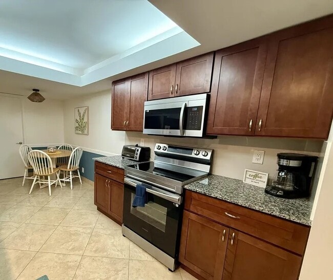 Photo - 2455 Lindell Blvd Unit Delray Racquet club