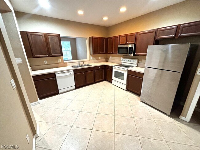 Photo - 3960 Cherrybrook Loop