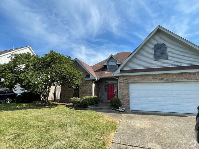Building Photo - 4 bedroom single family home for rent
