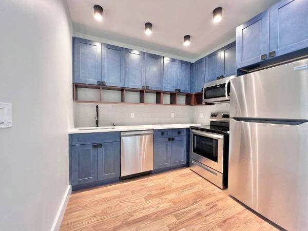 Photo - 1477 Greene Ave Unit 1L