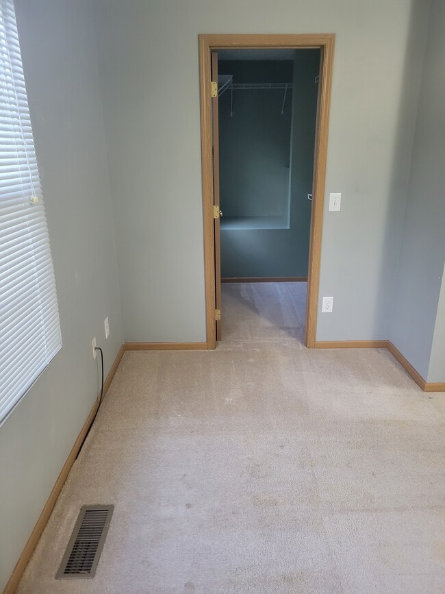 Photo - 653 Perilous Pl