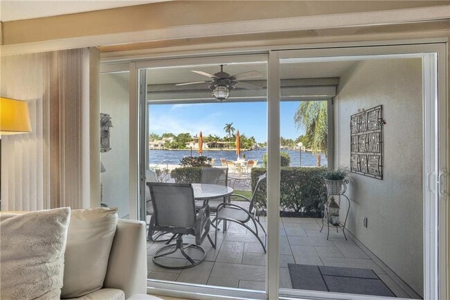 Photo - 505 N Riverside Dr Unidad 4