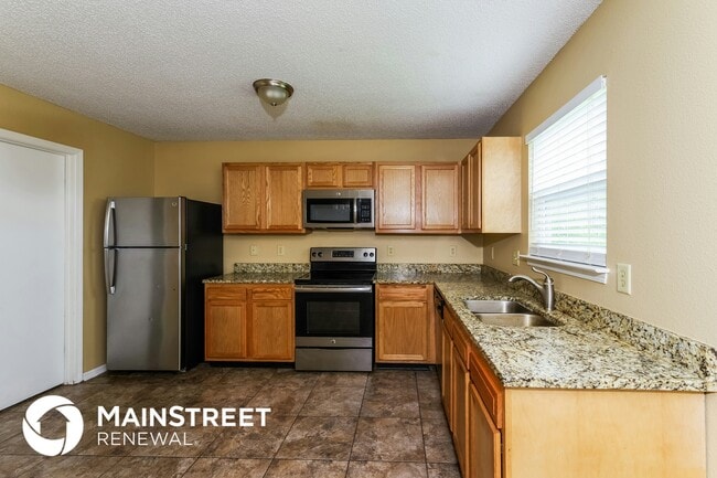 Photo - 1849 Southernwood Ln