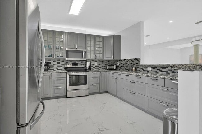 Photo - 1081 NE 179th St