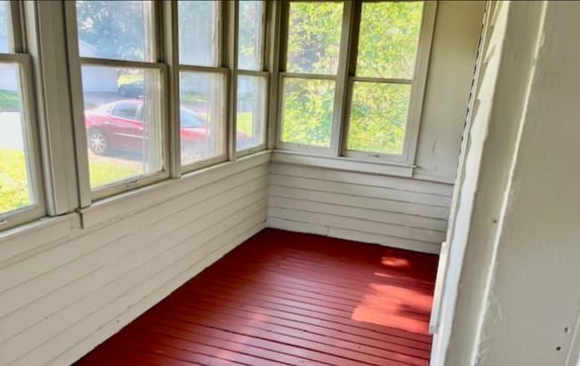 Photo - 122 Walnut St