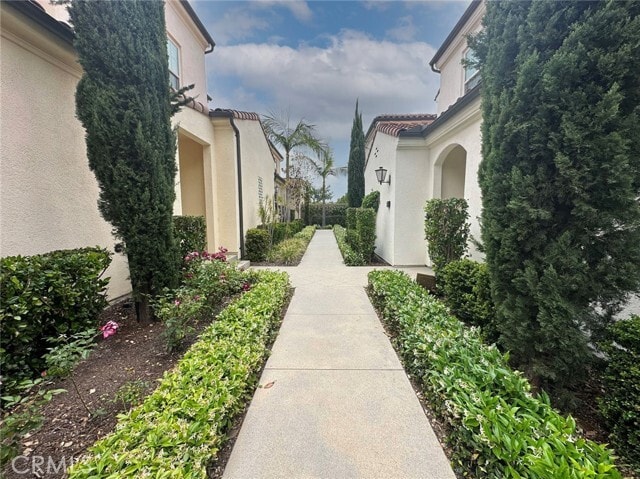 Building Photo - 182 Augustine