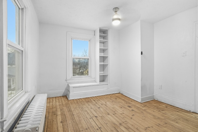 Photo - 1210 Round Top St