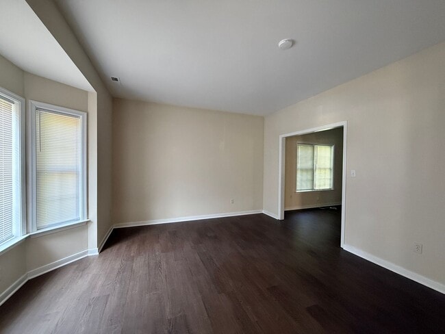Photo - 10629 Sherwin Pl