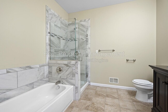 Photo - 438 Elm St