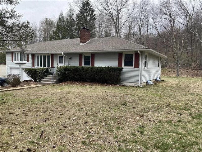 fully renovated 3-bedroom - fully renovated 3-bedroom House