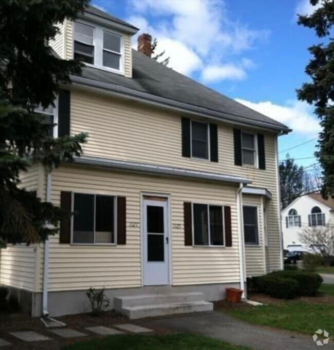 Building Photo - 1125 Chestnut St Rental