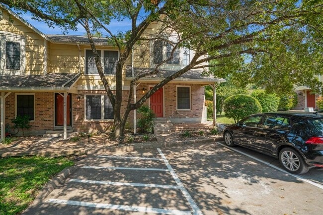 Building Photo - 11901 Swearingen Dr Unit 80-O