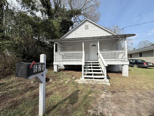 Photo - 625 E Wall St