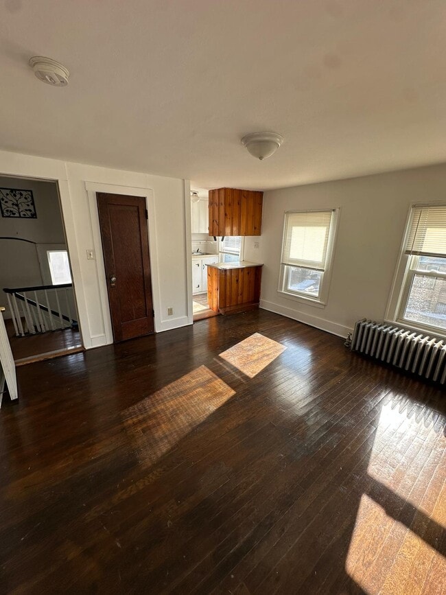 Building Photo - 9 Allen St Unit 3