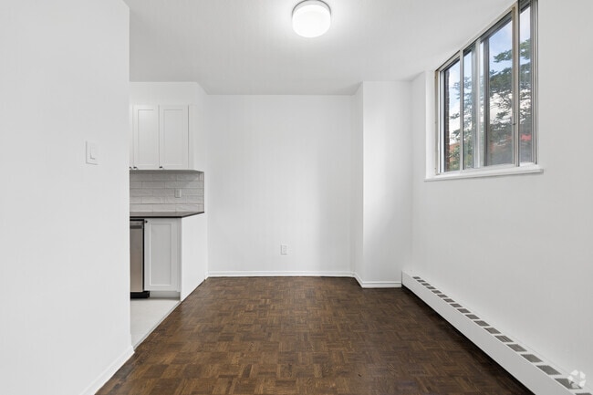 1 chambre, 1 salle de bain - 57 m² - Salle à manger - 80 Cosburn Avenue