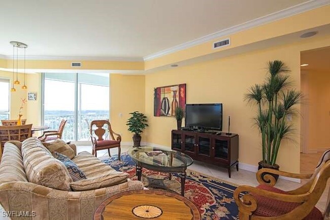 Photo - 295 Grande Way Unidad 1006 Rental