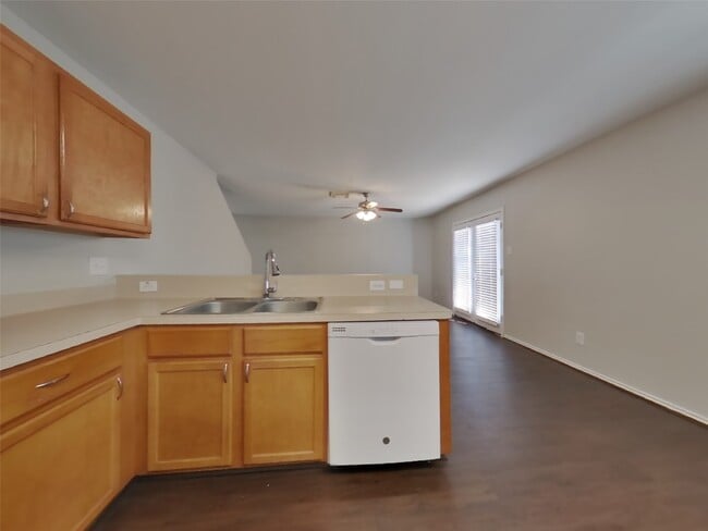 Photo - 7734 Galleon Field Ln