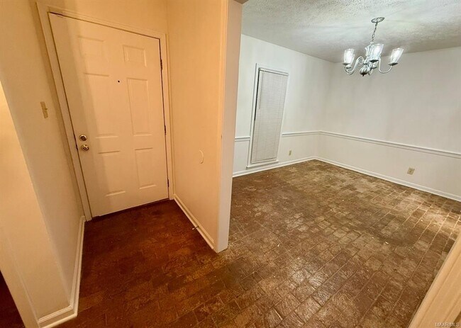 2066 Rexford Rd