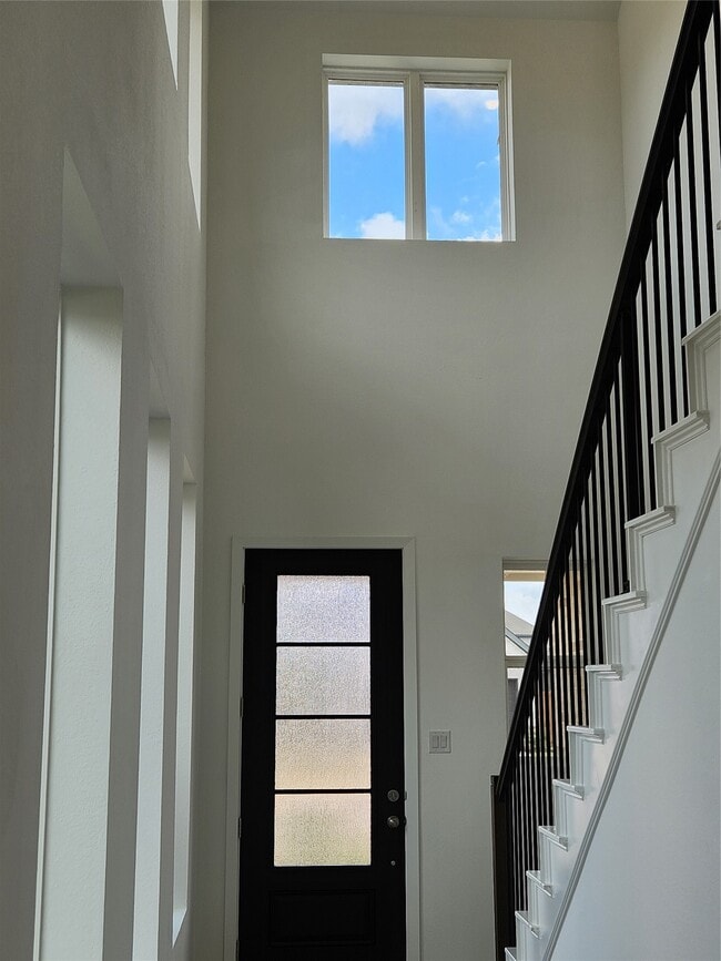 Photo - 5827 Linda Cv Ln