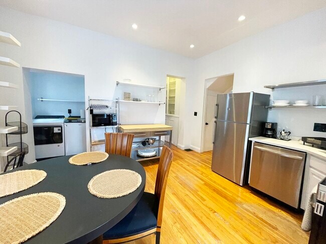 Photo - 26 Clifford St Unit 1